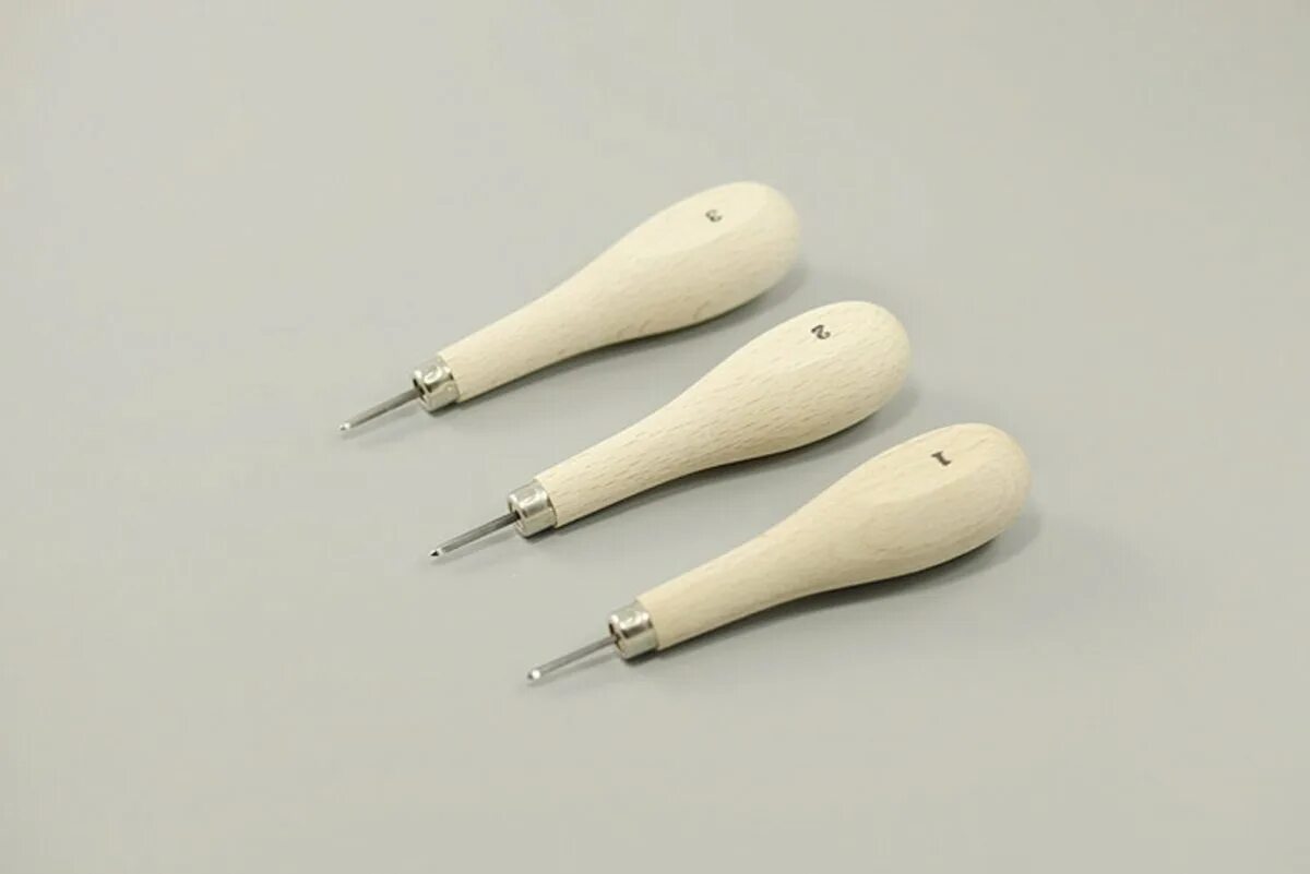 Несколько шило. Шило для детей. Шило сапожника. Шило на прозрачном фоне. Шило для детей.