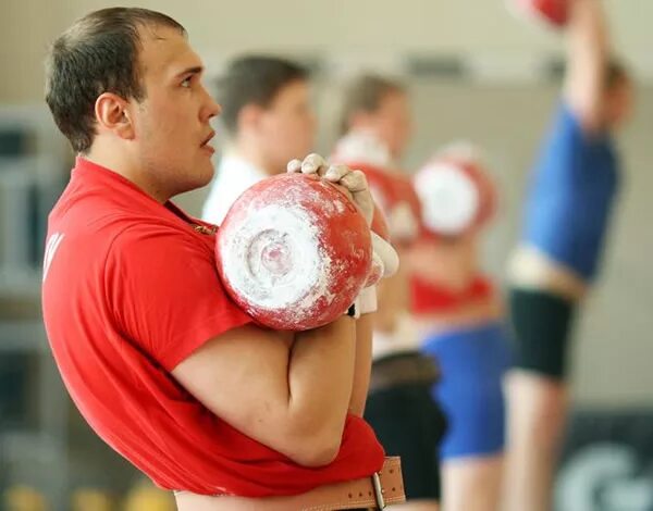 Чебоксары гиревой спорт. Гиревой спорт Чемпионат. Форма гиревика.