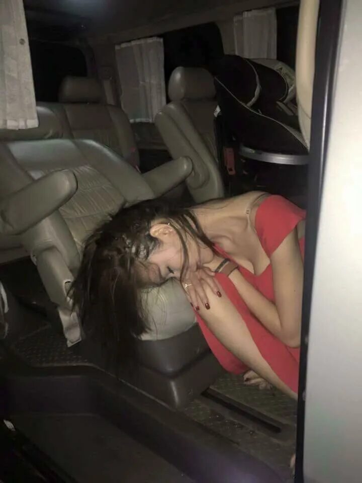 Passed around. Девочка #sleeping passed out drunk drugged. drunk in car. девушка #sleeping passed out drunk drugged.