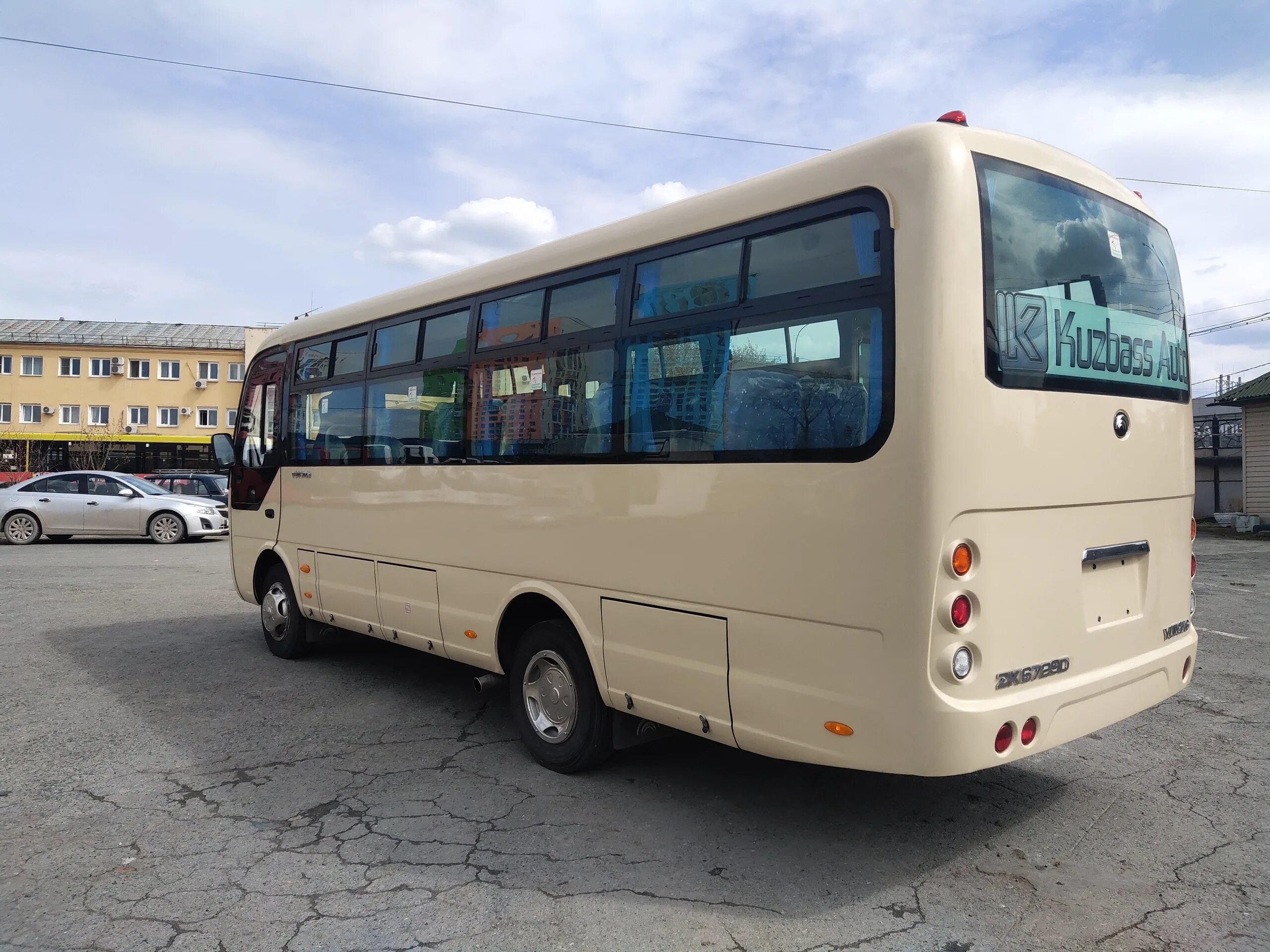 китайский toyota coaster. автобус mitsubishi safir салон. маршрутка 25 мест. маршрутка 25 мест. автобус на 25 мест.