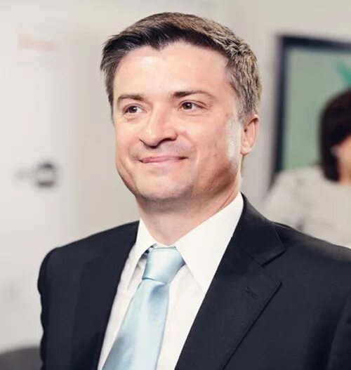 олег волкош медиа артс. демин михаил валерьевич нтв плюс. любимов александр ургант. илья герцев. александр любимов тэфи 2002.