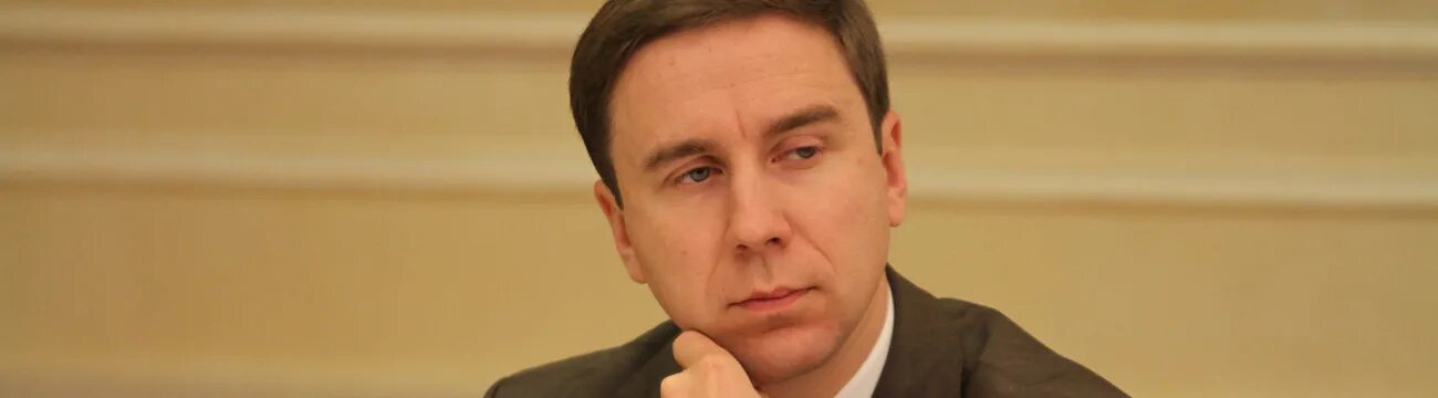 Министр транспорта сша пит буттиджич на каблуках. Фальков министр просвещения. Фальков министр просвещения. Министр транспорта сша пит буттиджич на каблуках. Новак вице-премьер.