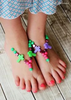 Foot child girl