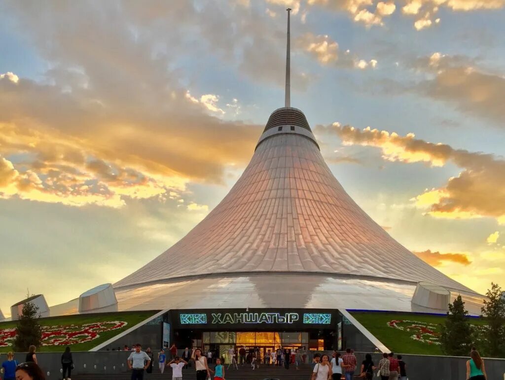 Торгово-развлекательный комплекс «хан шатыр», астана, казахстан. Торговый центр «хан шатыр», казахстан. Хан центр. Хан шатыр архитектура. Хан шатыр разрез.