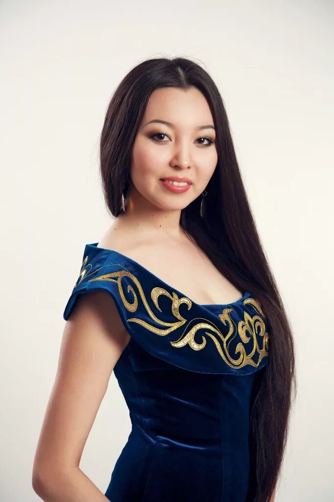 казашки алматы. красивые казашки. казахские красивые женщины 50 лет. анель султанбекова. казашки алматы.