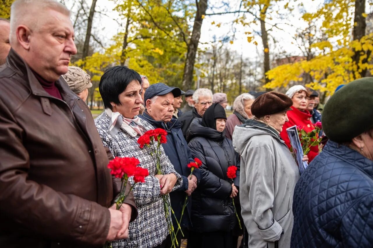 День памяти жертв политических репрессий. Память жертв репрессий Ташкент. Парк жертв репрессии. Курск день памяти жертв политических репрессий.