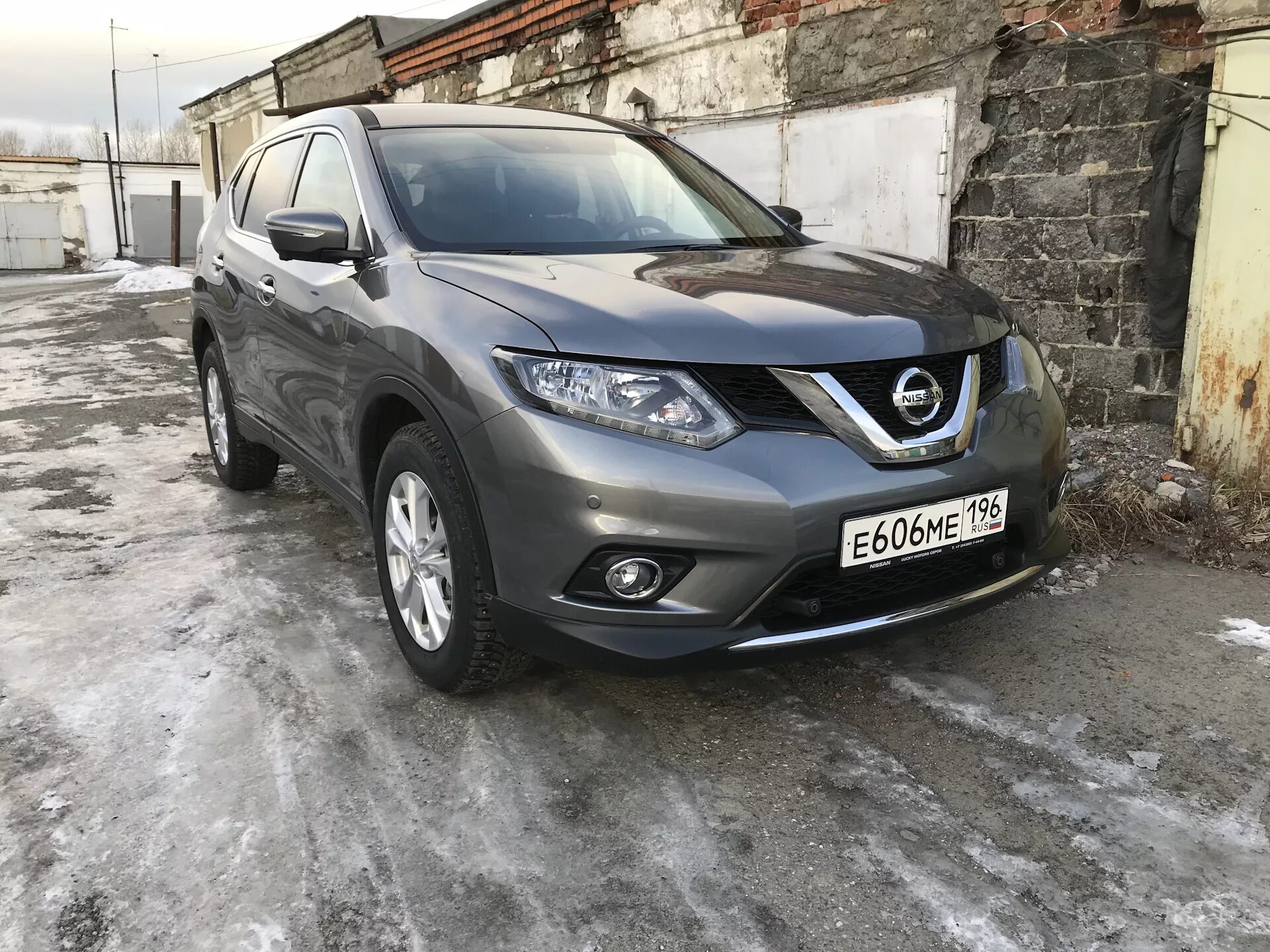 X trail se. Nissan x-Trail se+. Комплектация se+ Nissan x-Trail 2017. Комплектация se+ Nissan x-Trail 2015. Ниссан х-Трейл 2021 se+.