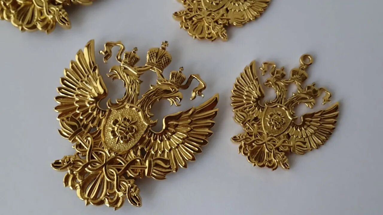 Латуни орел. Значки из латуни. герб россии латунь. герб из латуни. гербы из латуни бронза.