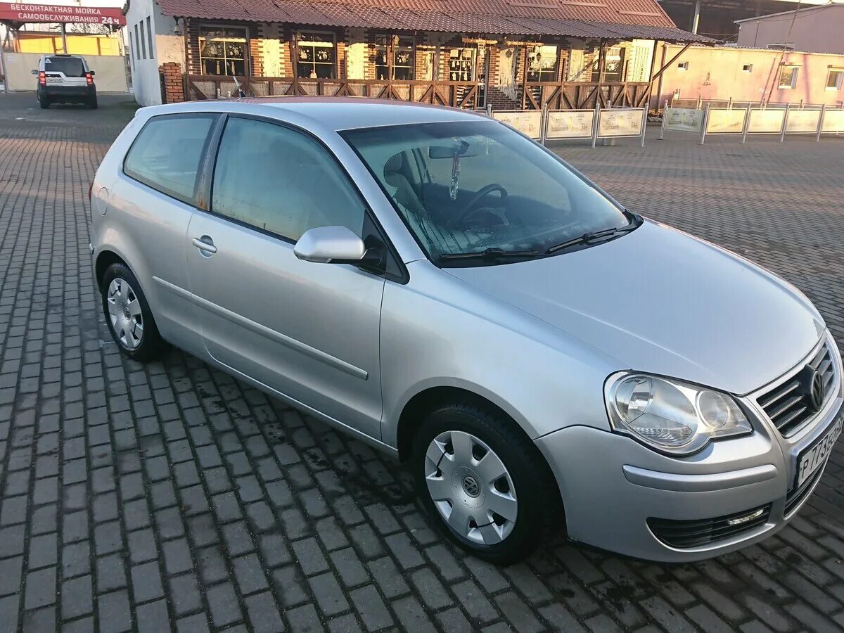 Volkswagen polo 5 hatchback. фольксваген поло 2010. Volkswagen polo хэтчбек 5 дв. Vw polo хэтчбек. Volkswagen polo hatchback 2011.