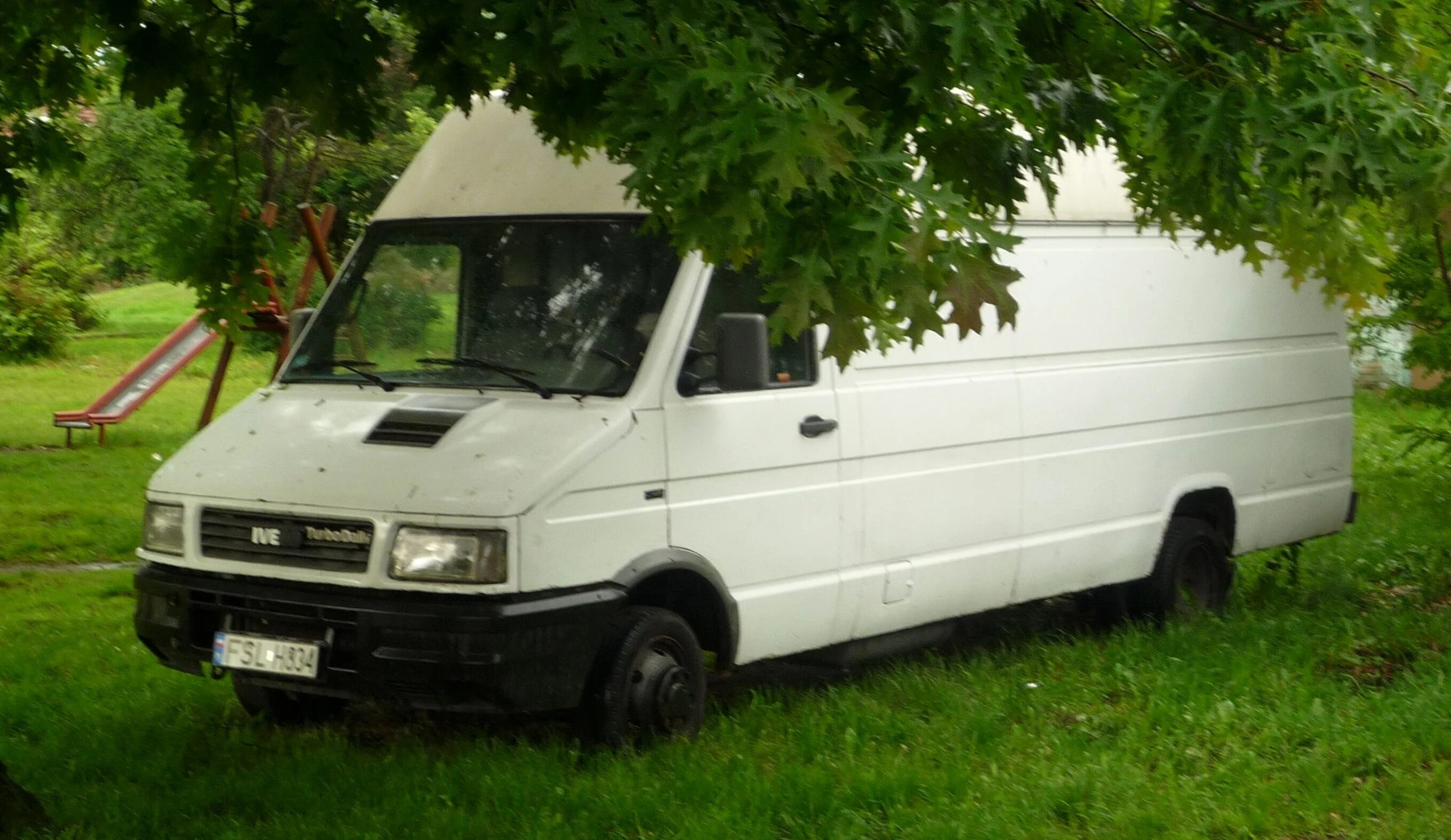 Iveco Daily 2. Ивеко Дейли 1 поколение. Iveco Daily 1989. Ивекоьдейли 1 поколения.