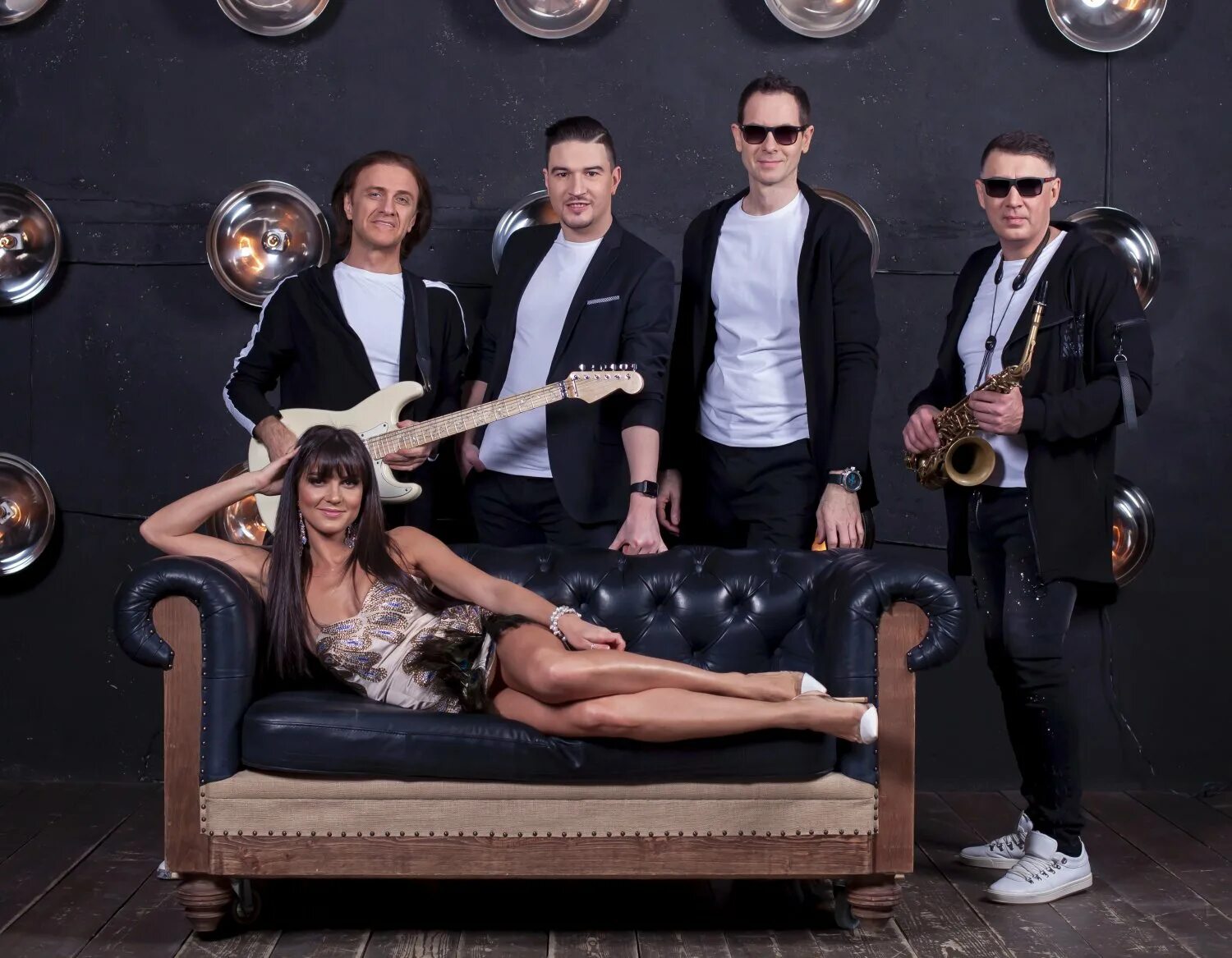 популярные музыкальные группы. костюмы для музыкальной группы. кавер группа mesa. московская кавер группа. кавер группа антикризис.