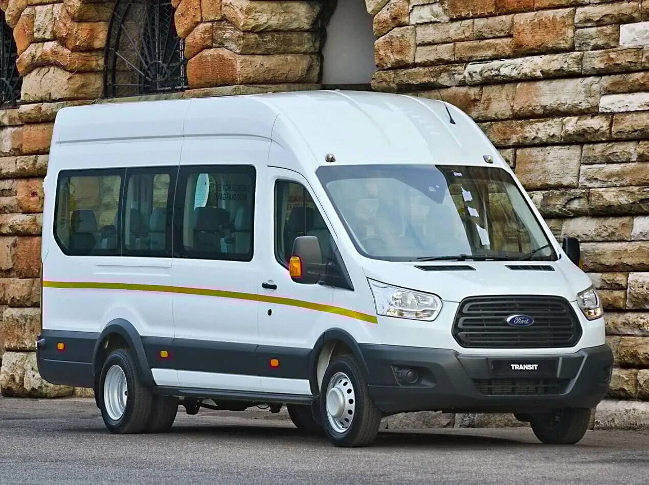 Ford Transit. Ford Transit 2015 пассажирский. Форд Transit минибус. Ford Transit 16св.