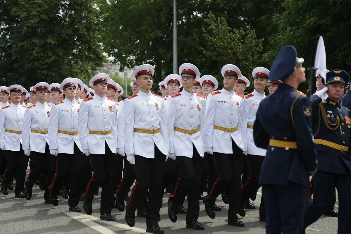 Сву выпуск. ТВСВУ Тверь. Тверь военное училище. Тверское Суворовское военное училище. Суворовец Тверского Суворовского военного училища.