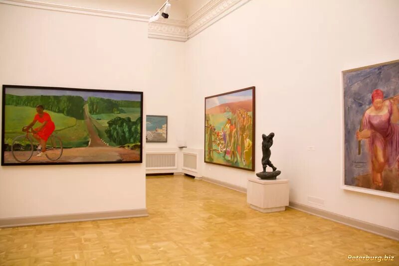 зал бенуа русского музея. выставка мир искусства 1912. русский музей бенуа картины. выставка в русском музее головин александр яковлевич. русский музей бенуа.