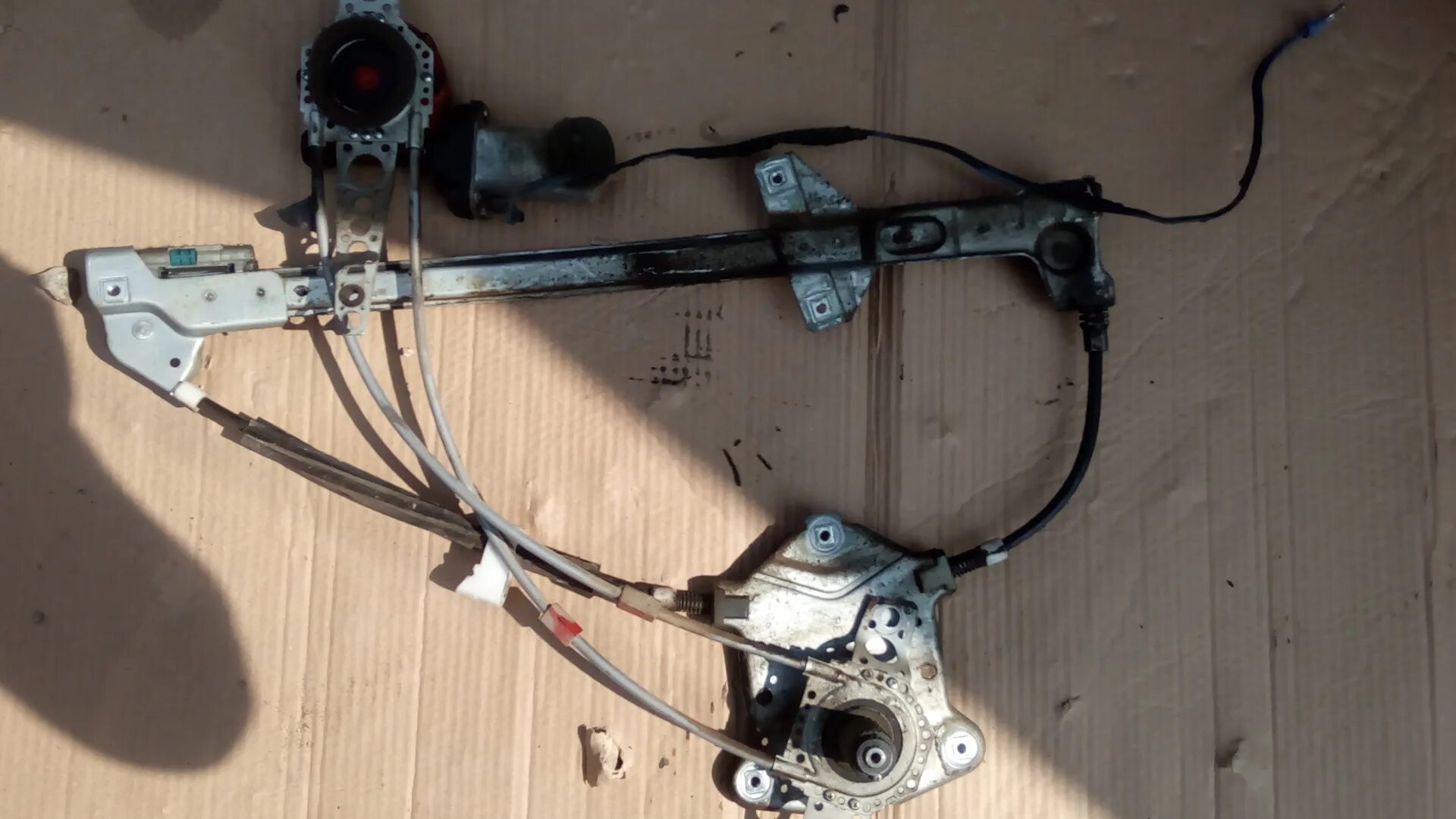 Электростеклоподъемник гольф 3. Эсп 3. Электростеклоподъемник гольф 3 левый. Эсп 3. Стеклоподъемник пассат б3 левый передний.