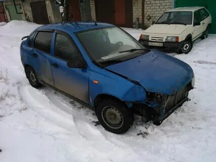 Машина целиком на запчасти