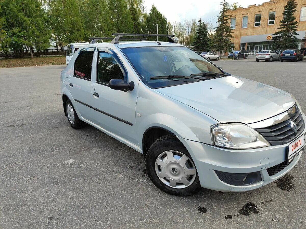 Купить б/у Renault Logan I Рестайлинг 1.6 MT (84 л.с.) бензин механика в Калуге: