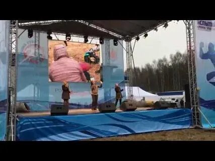 Реет верхом реет низом догоняет