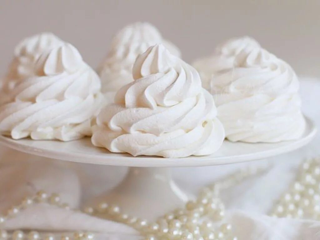 Чем отличаются меренги. Безе, меренга — Meringue. Безе воздушное "меренги Classic". Швейцарская меренга. Меренга р-113.