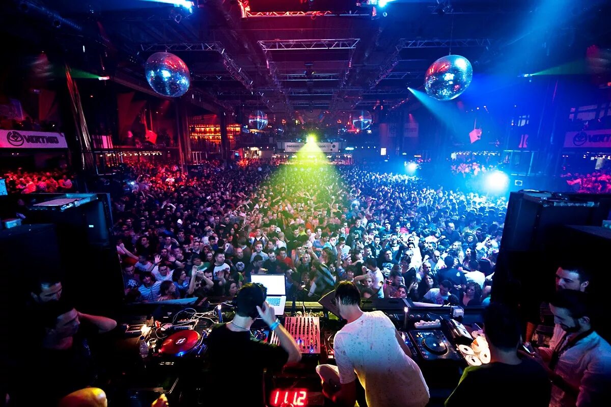 дизайн ночного клуба. ночной клуб в москве. ночной клуб. ближний ночной клуб. ближайший клубный дискотека.