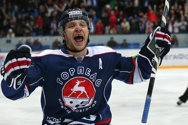 Варнаков михаил павлович. Миша варнаков. Варнаков михаил хоккеист младший. Варнаков хоккеист. Михаил михайлович варнаков.