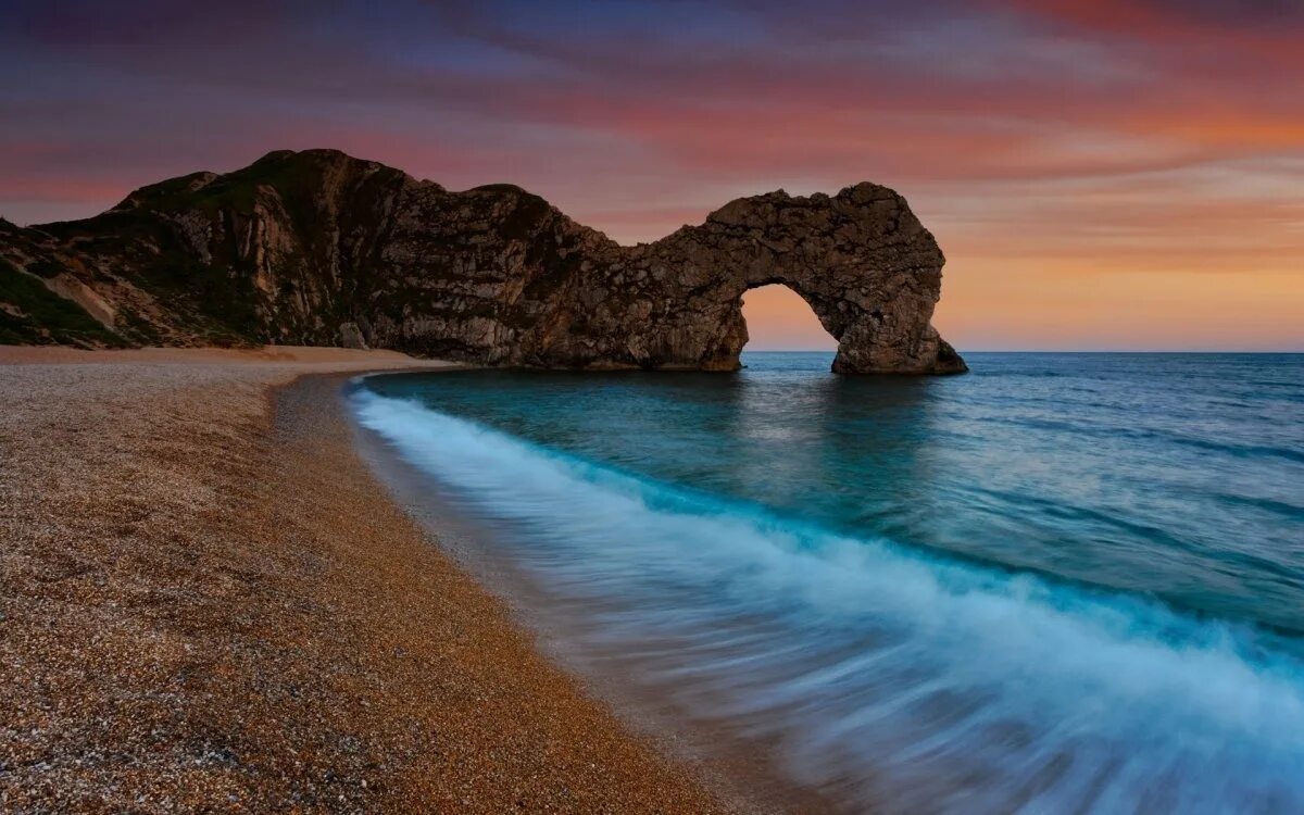 Красивые заставки море. Скала Дердл-дор (Durdle Door) Англия. Азорские острова пляжи. Природа море. Красивые пейзажи моря.