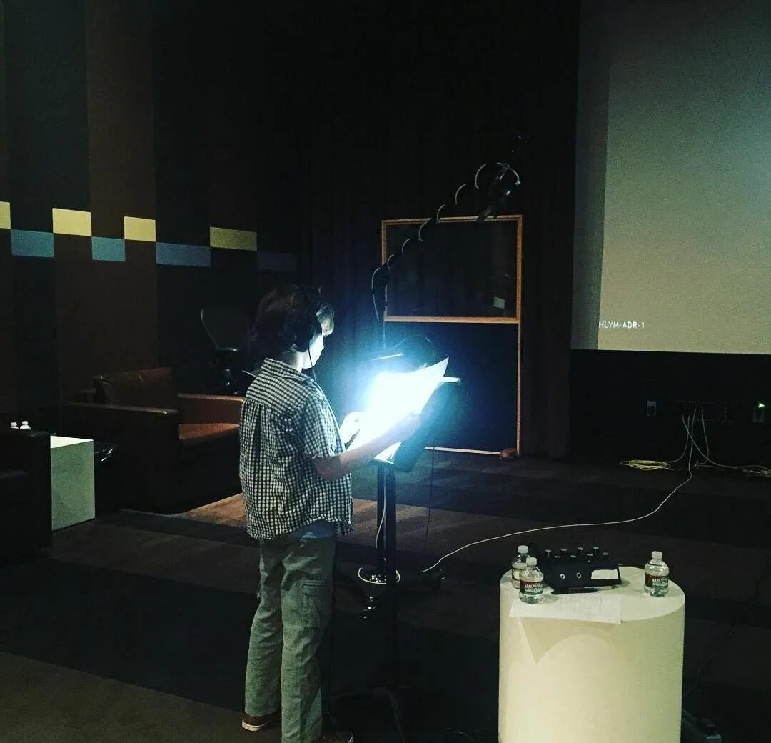 Filming light. Освещение в кадре. Съемочная площадка бэкстейдж. Оборудование для съемки. Filming light.