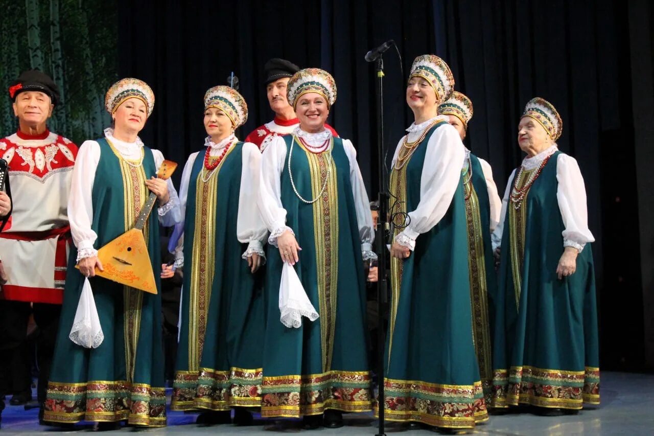 Концерт русского народного ансамбля. Кдц восток. Концерт народного ансамбля. Концерт народного ансамбля. Народный коллектив «хор русской песни».