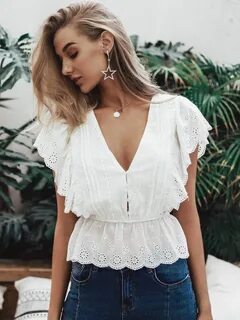 Белые красивые топы