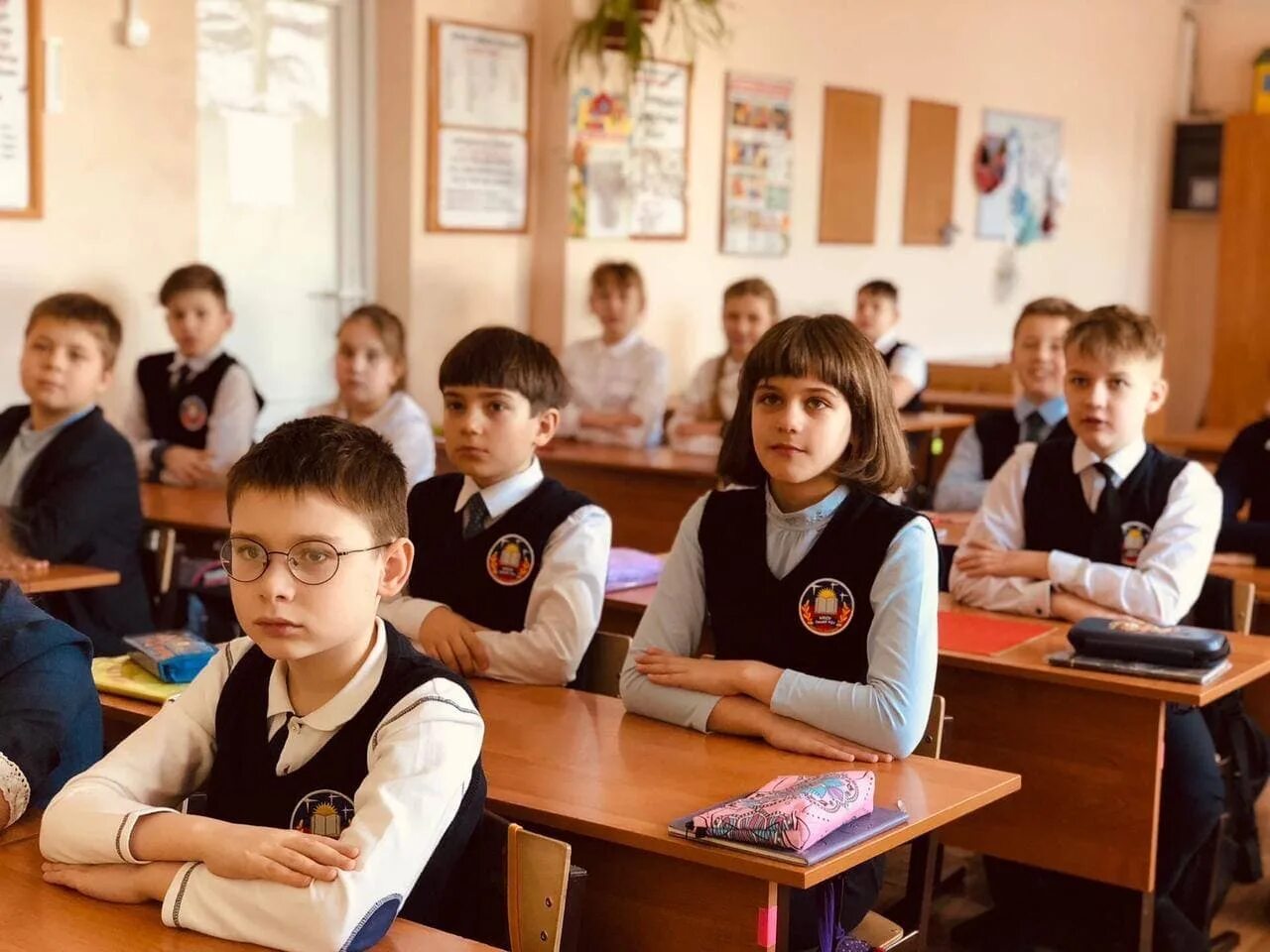 лицей 52 барнаул. лицей титова краснознаменск. лицей 2 нижневартовск. лицей ли. 21 школа кольцово.