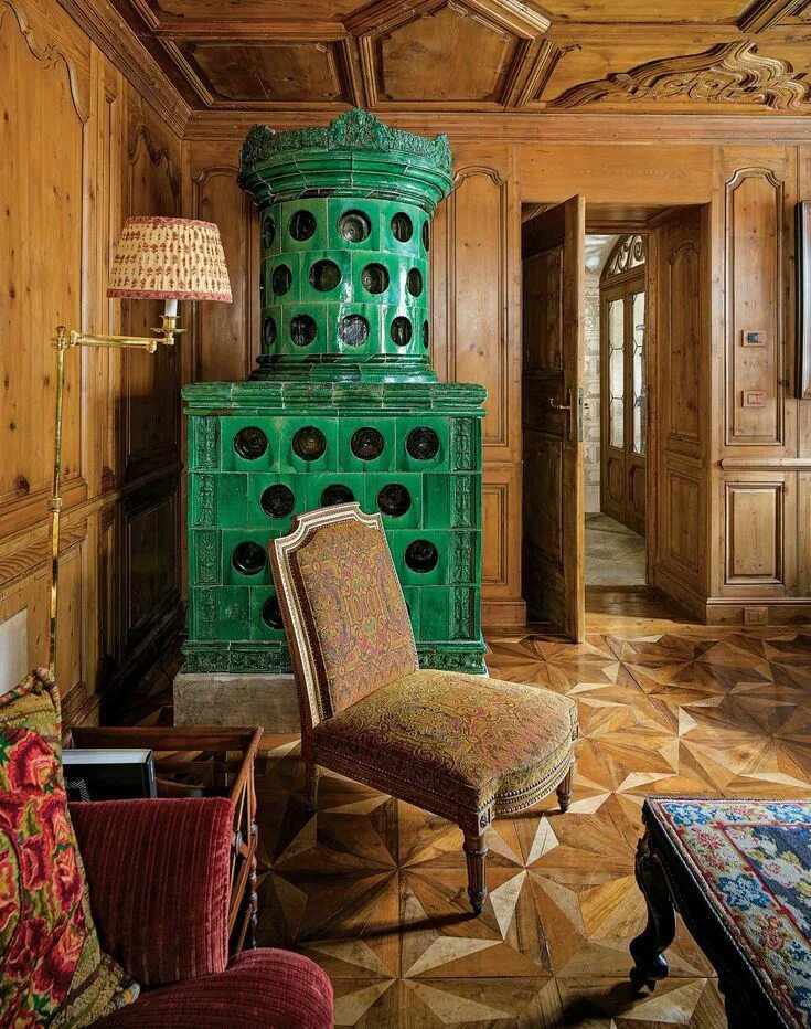 Inside studio. Студия перегалли/studio peregalli. студия inside. a large 19th century house.