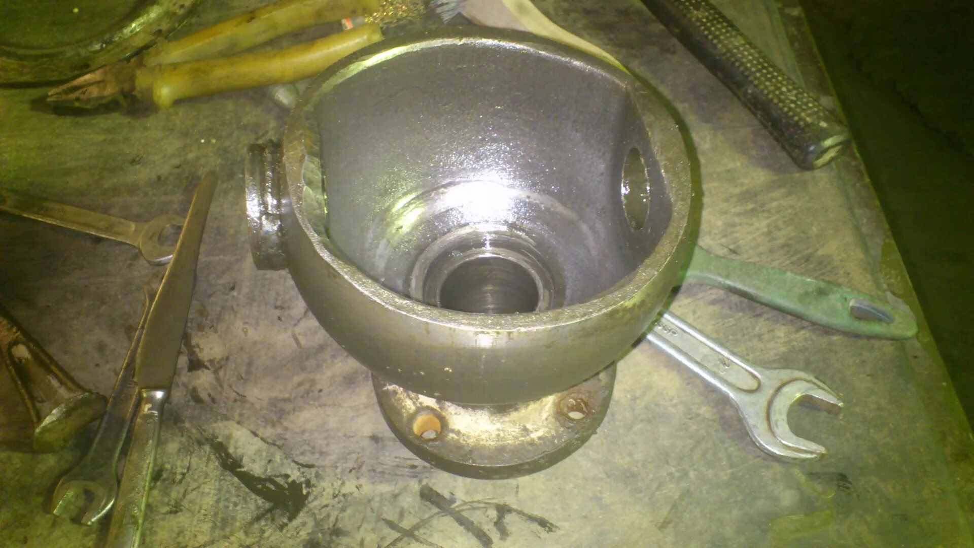 Стакан кожуха полуоси переднего моста уаз-профи 236022 (4*4). Стакан переднего моста уаз. Уаз передний мост 2022. Стакан переднего моста уаз. 236022-2304050 уаз стакан кожуха полуоси.