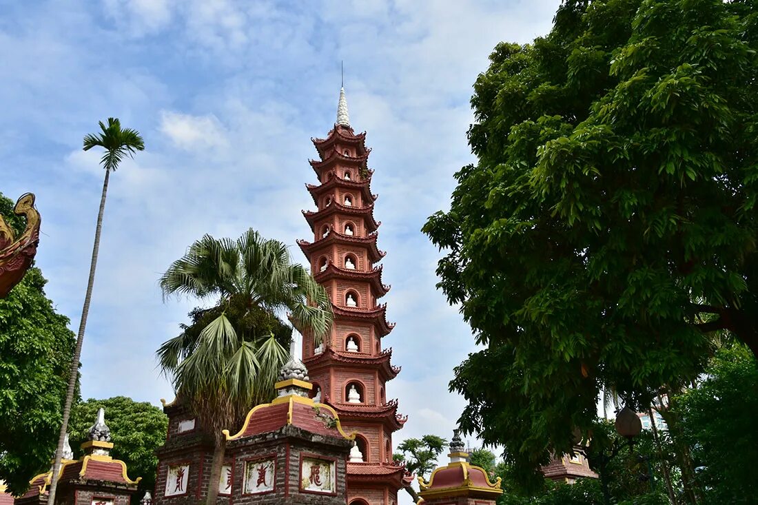 Пагода Чанкуок Вьетнам. Пагода Чан Куок Ханой. Храм Чан Куок. Vietnam пагода Чан Куок.