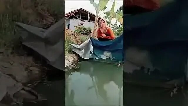 Ngintip cewek pipis. Ngintip cewek pipis