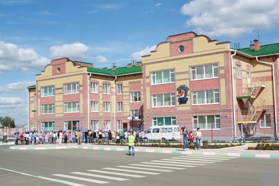 Поселок медведево. Детский сад медведево. Детский сад семицветик медведево марий эл. Детский садик василек йошкар-ола. Парк йошкар ола медведево йошкар-ола новый.