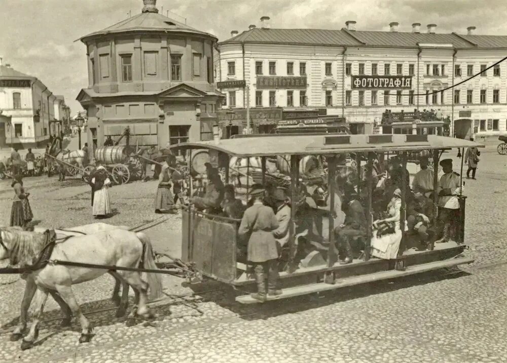 Конка в россии в 19 веке. Трамвай с лошадьми. Трамвай конка. Конки в англии. Конка что это.