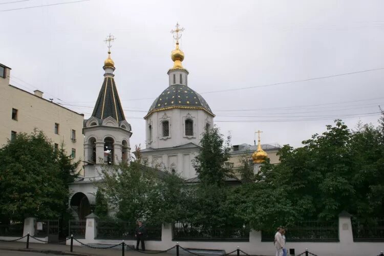 Храм малое вознесение на никитской. Храм вознесения господня на никитской («малое вознесение»). Черногорския маленький храм вознесения. Церковь большое вознесение у никитских. Вознесение большая никитская 18.