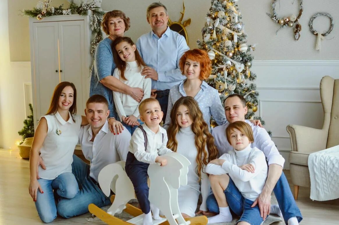 Семья капустиных из южной каролины. Семья Гэлвинов. Богатая семья. Гэлвины семья 12 детей. Фотосессия с семьей в феврале 2023.