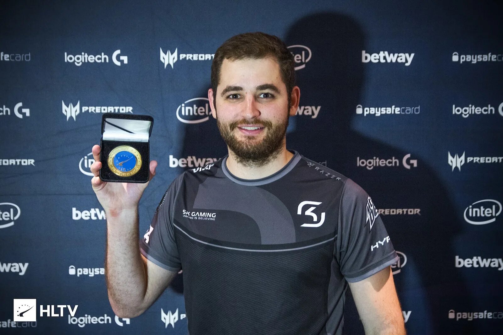 Mvp cs go. Габриэль толедо. mvp hltv медаль. mvp турнира кс. что такое mvp в кс.