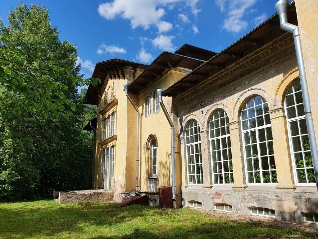 поселок лисино. ленинградская область усадьба лисино-корпус церковь. лисино-корпус тосно. лисино-корпус церковь бенуа. лисино-корпус охотничий дворец.