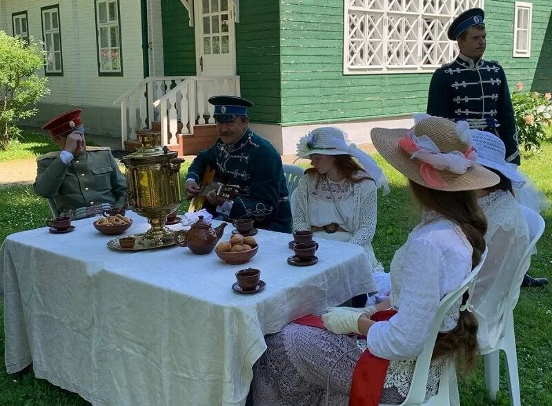 Музей спас Лутовинова. Спасское Лутовиново бал. Музей Спасское Лутовиново. Спасское Лутовиново юбилей.