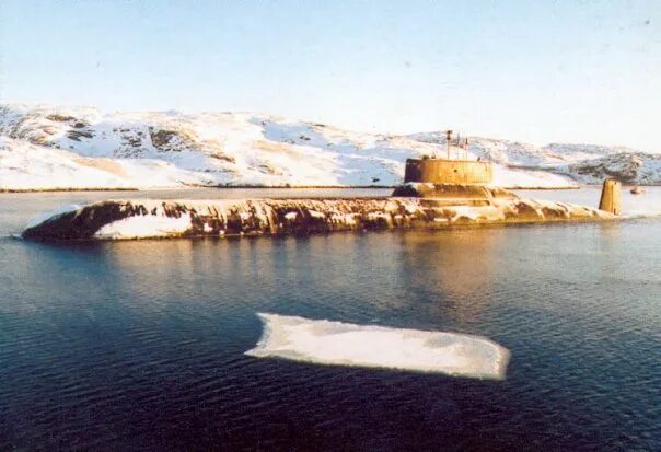 Заозерск база подводных лодок. Западная лица в лицах. Пд-81 плавучий док губа нерпичья. Видяево мурманская область база подводных лодок. Гаджиево база подводных лодок северного флота город.