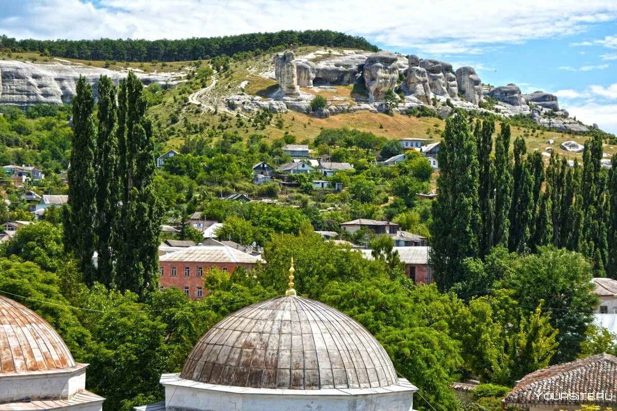 Города крыма бахчисарай. Бахчисарай крым. бахчисарай центр. бахчисарай вид на город. бахчисарай вики.