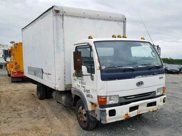 Nissan UD 1400. Nissan Diesel UD 2000. Nissan Diesel UD 6*2. Nissan Diesel UD 1997. Ниссан дизель 2000 года