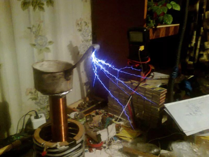 Качер на ирфп260н. Качер бровина на гу-50. Качер бровина на кт827. Качер 220 вольт схема. Качер ко дну.