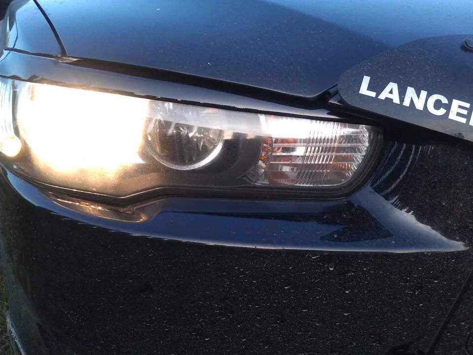 Лампочки lancer 10. Лампа ближнего света ланцер 10. Лампа ближнего света Лансер 10. Лампочка ближнего света Митсубиси Лансер 10. Лампа ближнего света Лансер 10 2008.