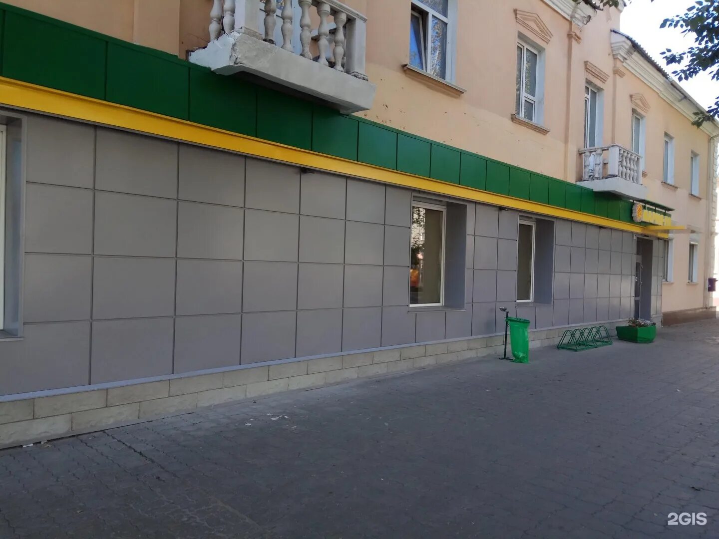 Проспект строителей 9. Мебельный магазин кухмастер саратов. Магазин фасоль зеленодольск. Проспект строителей 9 владимир. Кафе кухмастер.