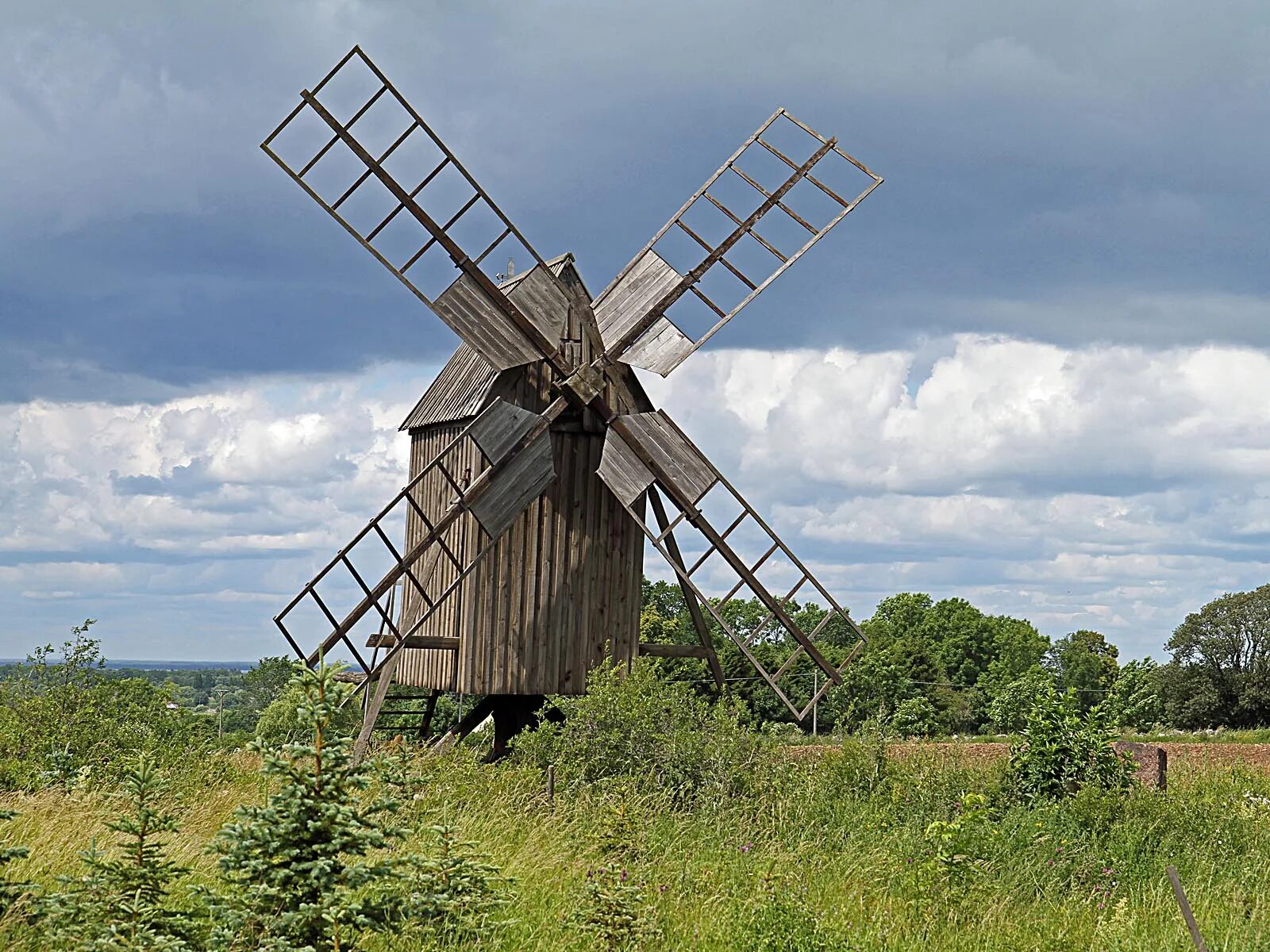 феодосия ветряная мельница. включи мельницу. ветряная мельница (для преобразования в механическую энергию). ветроколесо мельница. суздальская мельница.