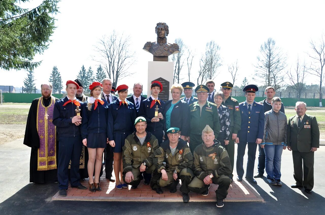 Смоленский кадетский корпус. Смоленский фельдмаршала Кутузова кадетский корпус. Кадеты в Смоленске фото. СФККК. Смоленский кадетский корпус фельдмаршала Кутузова вид сверху.