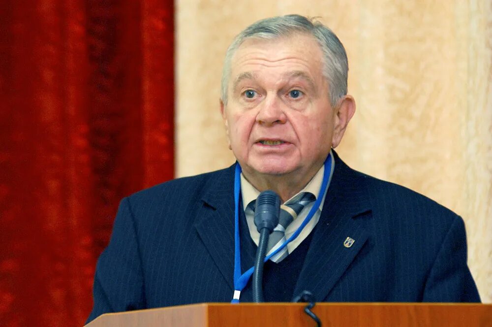 доцент кафедры физики, кандидат технических наук фришман. воронов евгений михайлович мгту. зав кафедрой физики. доцент философских наук. зав кафедрой физики.